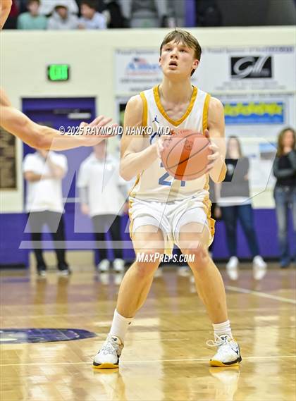 Thumbnail 2 in Mt. Vernon vs. Greenfield-Central (IHSAA 4A Section 9 Championship)  photogallery.