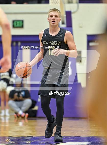 Thumbnail 2 in Mt. Vernon vs. Greenfield-Central (IHSAA 4A Section 9 Championship)  photogallery.