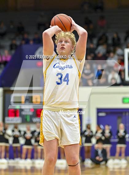 Thumbnail 1 in Mt. Vernon vs. Greenfield-Central (IHSAA 4A Section 9 Championship)  photogallery.
