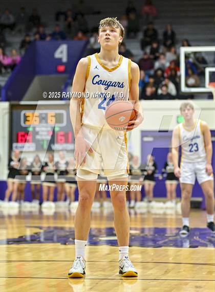 Thumbnail 3 in Mt. Vernon vs. Greenfield-Central (IHSAA 4A Section 9 Championship)  photogallery.