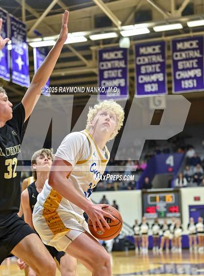 Thumbnail 1 in Mt. Vernon vs. Greenfield-Central (IHSAA 4A Section 9 Championship)  photogallery.