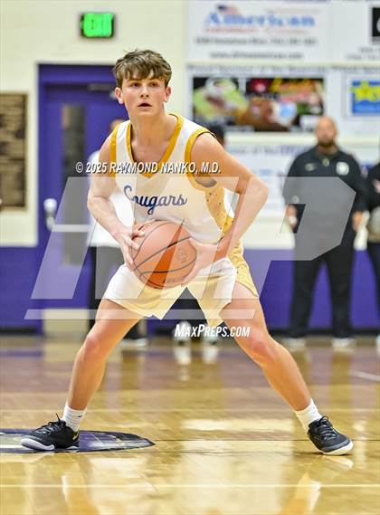 Thumbnail 1 in Mt. Vernon vs. Greenfield-Central (IHSAA 4A Section 9 Championship)  photogallery.