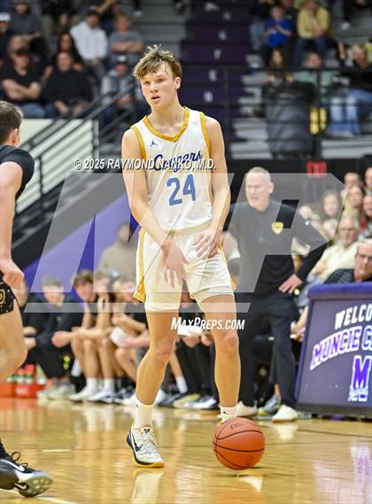 Thumbnail 3 in Mt. Vernon vs. Greenfield-Central (IHSAA 4A Section 9 Championship)  photogallery.