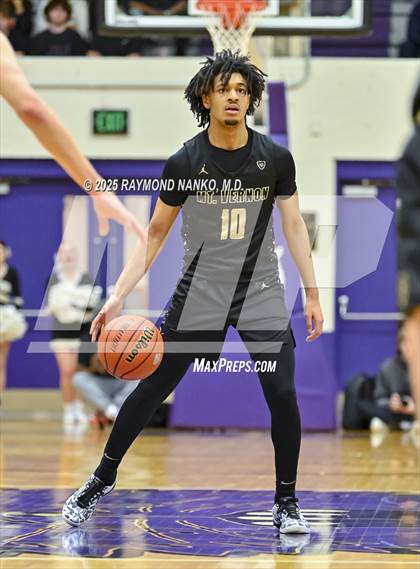 Thumbnail 3 in Mt. Vernon vs. Greenfield-Central (IHSAA 4A Section 9 Championship)  photogallery.