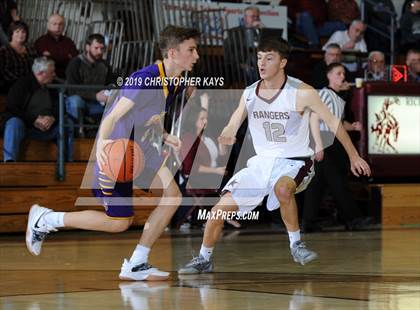Thumbnail 1 in Carlyle vs Benton (Benton Invitational Tournament) photogallery.