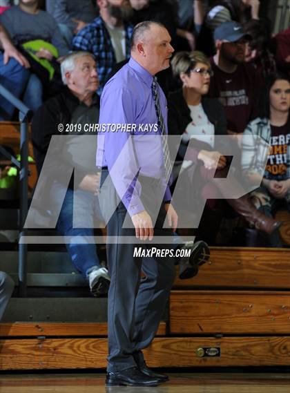 Thumbnail 2 in Carlyle vs Benton (Benton Invitational Tournament) photogallery.