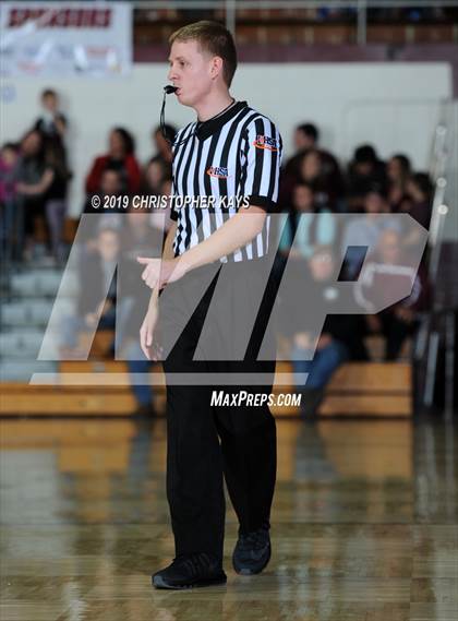 Thumbnail 3 in Carlyle vs Benton (Benton Invitational Tournament) photogallery.