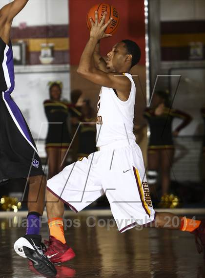 Thumbnail 3 in New Rochelle vs Mt. Vernon (Section 1 Class AA Quarterfinal) photogallery.