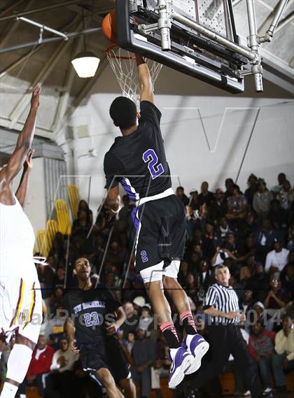 Thumbnail 1 in New Rochelle vs Mt. Vernon (Section 1 Class AA Quarterfinal) photogallery.