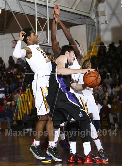 Thumbnail 3 in New Rochelle vs Mt. Vernon (Section 1 Class AA Quarterfinal) photogallery.