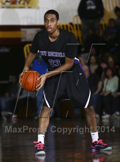 Thumbnail 2 in New Rochelle vs Mt. Vernon (Section 1 Class AA Quarterfinal) photogallery.