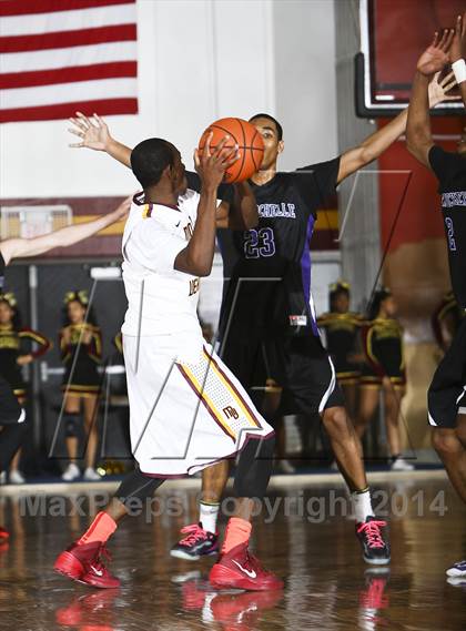 Thumbnail 1 in New Rochelle vs Mt. Vernon (Section 1 Class AA Quarterfinal) photogallery.