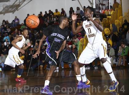 Thumbnail 2 in New Rochelle vs Mt. Vernon (Section 1 Class AA Quarterfinal) photogallery.
