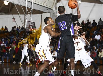 Thumbnail 2 in New Rochelle vs Mt. Vernon (Section 1 Class AA Quarterfinal) photogallery.
