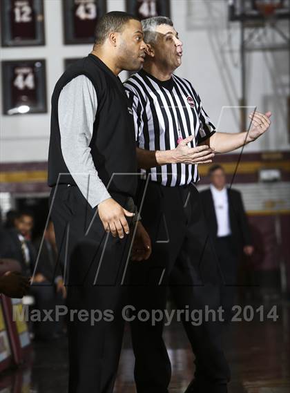 Thumbnail 3 in New Rochelle vs Mt. Vernon (Section 1 Class AA Quarterfinal) photogallery.