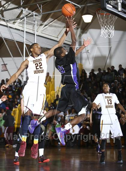 Thumbnail 3 in New Rochelle vs Mt. Vernon (Section 1 Class AA Quarterfinal) photogallery.