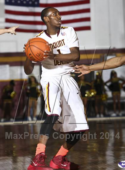 Thumbnail 2 in New Rochelle vs Mt. Vernon (Section 1 Class AA Quarterfinal) photogallery.