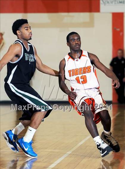 Thumbnail 1 in Butler @ Grissom photogallery.