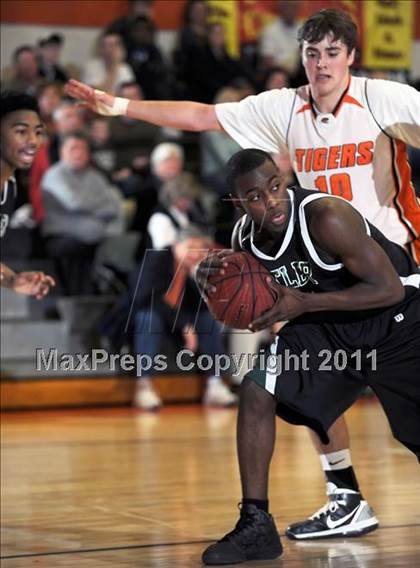 Thumbnail 2 in Butler @ Grissom photogallery.