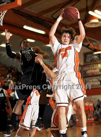 Thumbnail 3 in Butler @ Grissom photogallery.