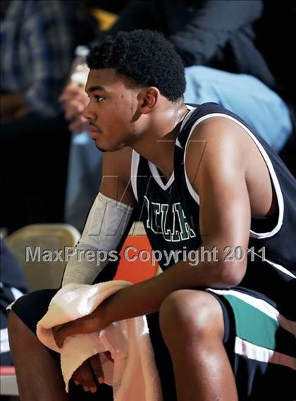 Thumbnail 2 in Butler @ Grissom photogallery.
