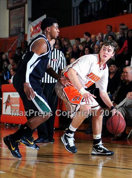 Thumbnail 2 in Butler @ Grissom photogallery.
