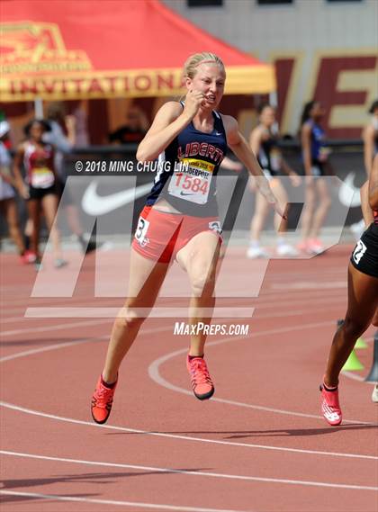 Thumbnail 3 in 51st Annual Arcadia Invitational (Girls 200 Meter Dash) photogallery.