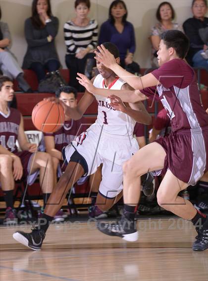 Thumbnail 1 in Torrance vs. Viewpoint (MaxPreps Holiday Classic) photogallery.
