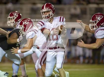 Thumbnail 2 in E.D. White @ De La Salle (LHSAA Semifinal Playoff) photogallery.