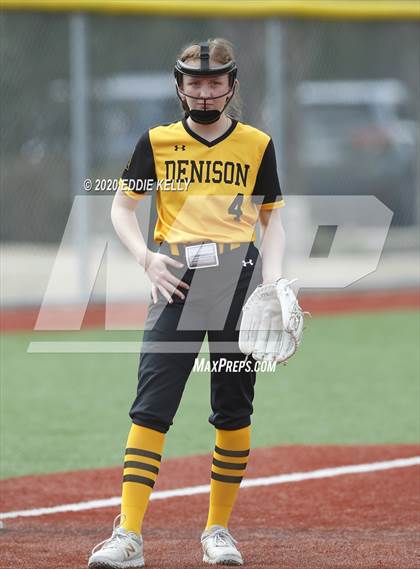 Thumbnail 2 in Denton Guyer vs Denison (Allen Tournament) photogallery.