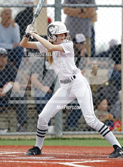 Thumbnail 3 in Denton Guyer vs Denison (Allen Tournament) photogallery.