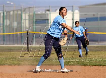 Thumbnail 3 in Santa Ana Valley @ Century photogallery.