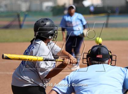 Thumbnail 3 in Santa Ana Valley @ Century photogallery.