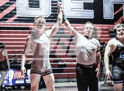 Thumbnail 2 in FR: O'Connor @ Liberty photogallery.