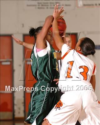 Thumbnail 3 in Vanden @ Foothill photogallery.