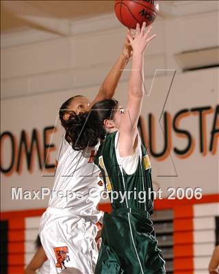 Thumbnail 3 in Vanden @ Foothill photogallery.