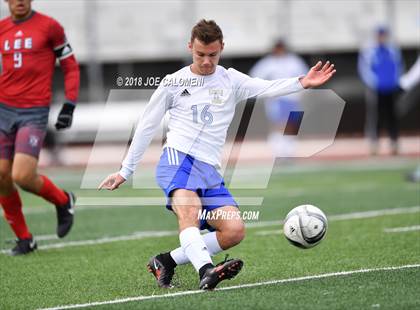 Thumbnail 2 in Lee [Robert E.] vs Tivy (New Braunfels Tournament) photogallery.