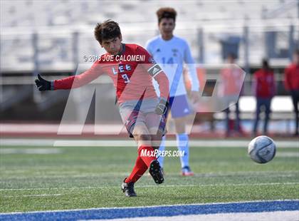 Thumbnail 3 in Lee [Robert E.] vs Tivy (New Braunfels Tournament) photogallery.