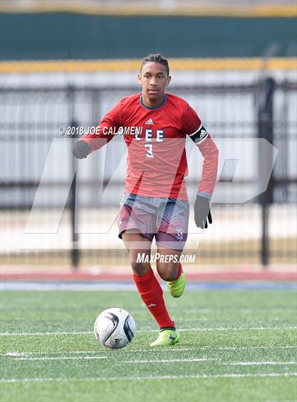 Thumbnail 1 in Lee [Robert E.] vs Tivy (New Braunfels Tournament) photogallery.