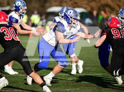 Thumbnail 2 in Darien @ New Canaan (CIAC Class LL Semifinal) photogallery.