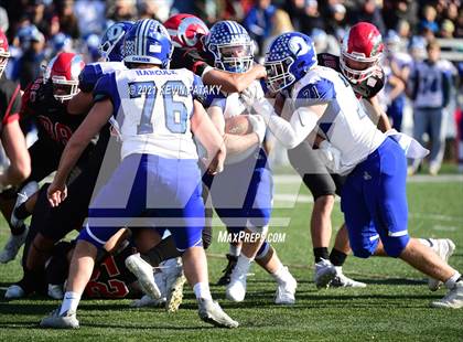 Thumbnail 3 in Darien @ New Canaan (CIAC Class LL Semifinal) photogallery.