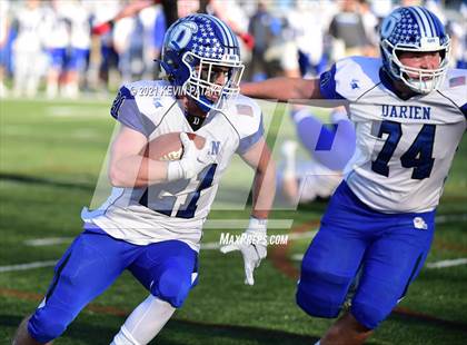 Thumbnail 1 in Darien @ New Canaan (CIAC Class LL Semifinal) photogallery.