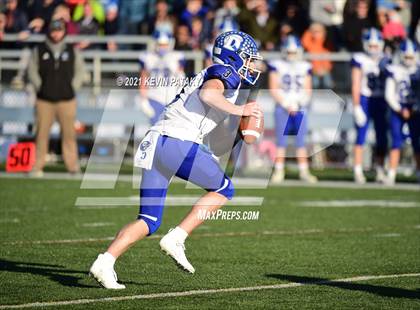 Thumbnail 1 in Darien @ New Canaan (CIAC Class LL Semifinal) photogallery.