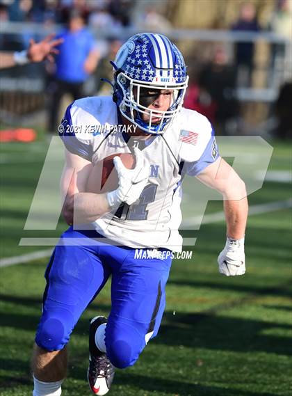 Thumbnail 3 in Darien @ New Canaan (CIAC Class LL Semifinal) photogallery.