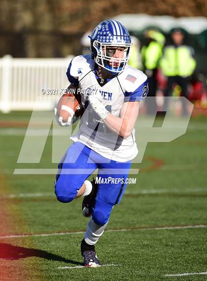 Thumbnail 1 in Darien @ New Canaan (CIAC Class LL Semifinal) photogallery.