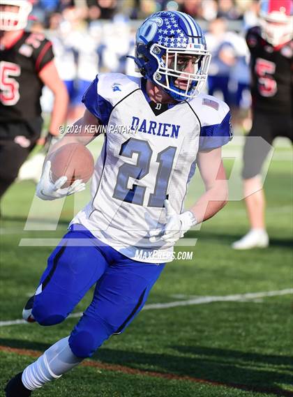 Thumbnail 2 in Darien @ New Canaan (CIAC Class LL Semifinal) photogallery.