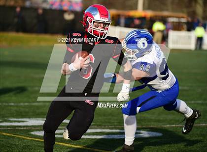 Thumbnail 2 in Darien @ New Canaan (CIAC Class LL Semifinal) photogallery.