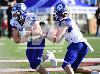 Thumbnail 1 in Darien @ New Canaan (CIAC Class LL Semifinal) photogallery.