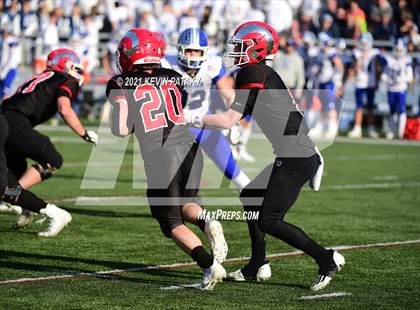 Thumbnail 3 in Darien @ New Canaan (CIAC Class LL Semifinal) photogallery.