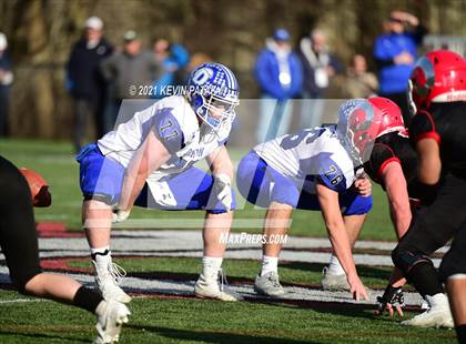Thumbnail 2 in Darien @ New Canaan (CIAC Class LL Semifinal) photogallery.